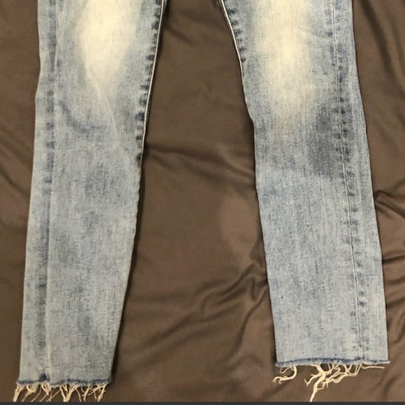 Aritzia Denim Forum The Lola High Rise Skinny 26L - Picture 5 of 5
